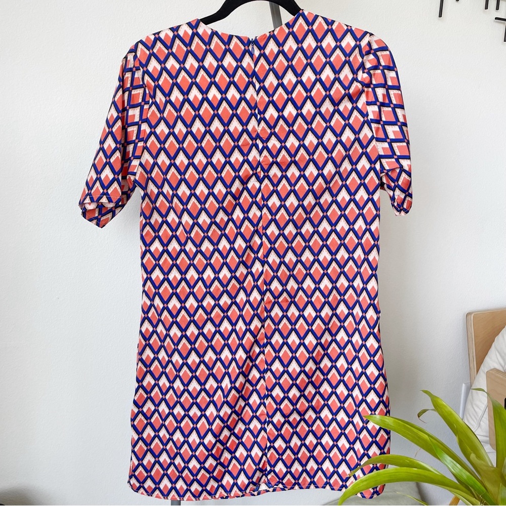 Geometric Patterned Mini Dress with Short Sleeves - S - Picture 4 of 6